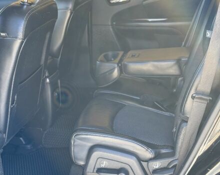 Черный Додж Джорни, объемом двигателя 2.4 л и пробегом 142 тыс. км за 11200 $, фото 6 на Automoto.ua