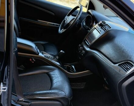 Черный Додж Джорни, объемом двигателя 2.4 л и пробегом 142 тыс. км за 11200 $, фото 7 на Automoto.ua