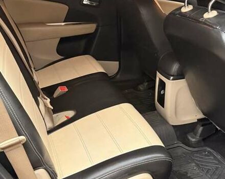 Черный Додж Джорни, объемом двигателя 2.36 л и пробегом 186 тыс. км за 13200 $, фото 8 на Automoto.ua