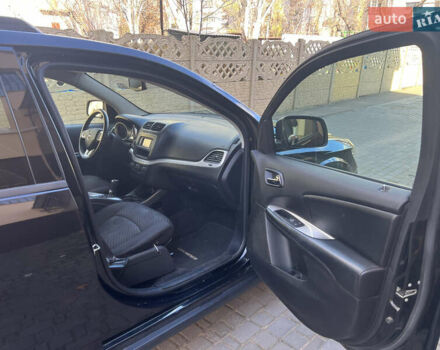 Черный Додж Джорни, объемом двигателя 2.36 л и пробегом 188 тыс. км за 10000 $, фото 9 на Automoto.ua