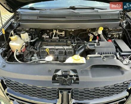 Черный Додж Джорни, объемом двигателя 2.36 л и пробегом 197 тыс. км за 13500 $, фото 26 на Automoto.ua