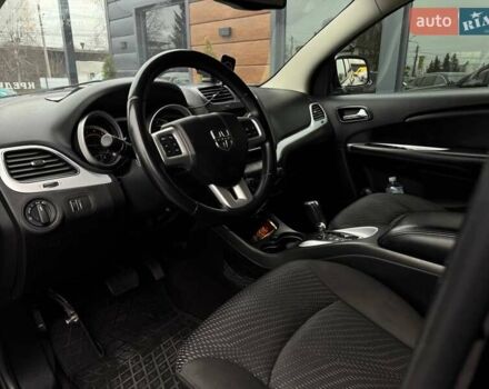Чорний Додж Джорні, об'ємом двигуна 2.4 л та пробігом 130 тис. км за 11500 $, фото 30 на Automoto.ua