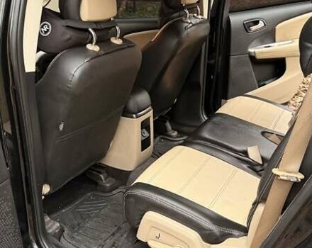 Черный Додж Джорни, объемом двигателя 2.36 л и пробегом 186 тыс. км за 13200 $, фото 5 на Automoto.ua