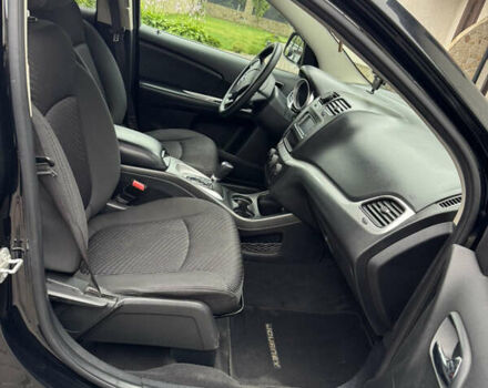 Черный Додж Джорни, объемом двигателя 3.6 л и пробегом 101 тыс. км за 12000 $, фото 13 на Automoto.ua