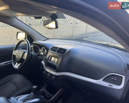 Черный Додж Джорни, объемом двигателя 2.36 л и пробегом 188 тыс. км за 10000 $, фото 8 на Automoto.ua