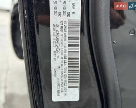 Чорний Додж Джорні, об'ємом двигуна 2.4 л та пробігом 130 тис. км за 11500 $, фото 4 на Automoto.ua