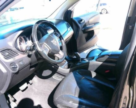 Черный Додж Джорни, объемом двигателя 2.4 л и пробегом 52 тыс. км за 7300 $, фото 7 на Automoto.ua