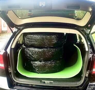 Чорний Додж Джорні, об'ємом двигуна 3.61 л та пробігом 123 тис. км за 14200 $, фото 4 на Automoto.ua