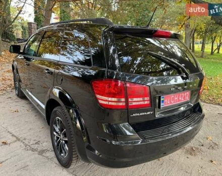 Додж Джорни 2017 в Львове на Automoto.ua Черный Додж Джорни, объемом двигателя 2.4 л и пробегом 125 тыс. км за 10800 $, фото 10 на Automoto.ua