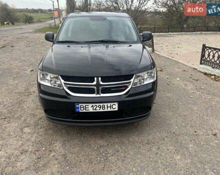 Черный Додж Джорни, объемом двигателя 2.36 л и пробегом 188 тыс. км за 10000 $, фото 2 на Automoto.ua