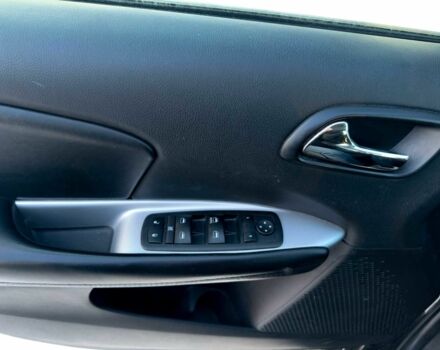 Черный Додж Джорни, объемом двигателя 2.4 л и пробегом 180 тыс. км за 12000 $, фото 10 на Automoto.ua