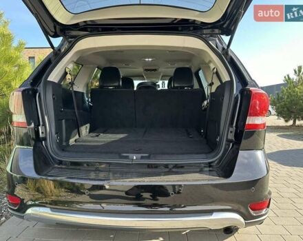 Черный Додж Джорни, объемом двигателя 2.36 л и пробегом 197 тыс. км за 13500 $, фото 12 на Automoto.ua