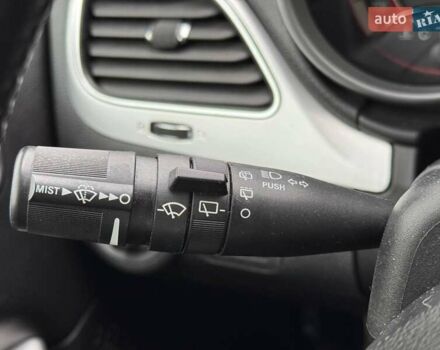Чорний Додж Джорні, об'ємом двигуна 2.4 л та пробігом 130 тис. км за 11500 $, фото 35 на Automoto.ua