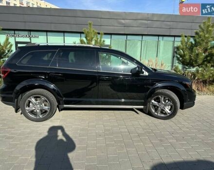 Черный Додж Джорни, объемом двигателя 2.36 л и пробегом 197 тыс. км за 13500 $, фото 6 на Automoto.ua