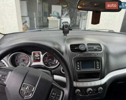 Черный Додж Джорни, объемом двигателя 3.6 л и пробегом 101 тыс. км за 12000 $, фото 7 на Automoto.ua