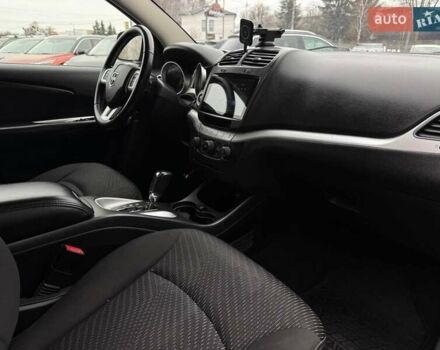 Чорний Додж Джорні, об'ємом двигуна 2.4 л та пробігом 130 тис. км за 11500 $, фото 68 на Automoto.ua