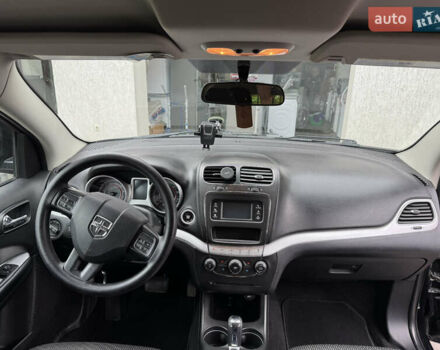 Черный Додж Джорни, объемом двигателя 3.6 л и пробегом 101 тыс. км за 12000 $, фото 8 на Automoto.ua