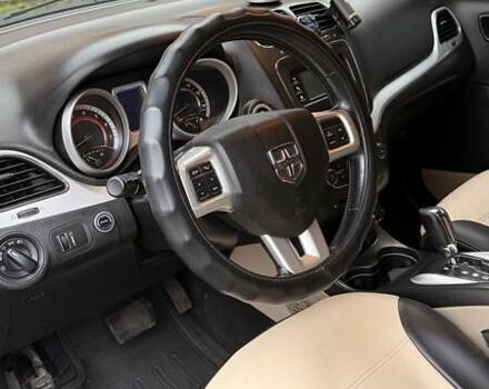 Черный Додж Джорни, объемом двигателя 2.36 л и пробегом 186 тыс. км за 13200 $, фото 3 на Automoto.ua