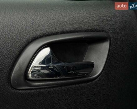 Чорний Додж Джорні, об'ємом двигуна 2.4 л та пробігом 130 тис. км за 11500 $, фото 46 на Automoto.ua