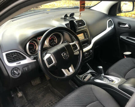 Чорний Додж Джорні, об'ємом двигуна 2.36 л та пробігом 213 тис. км за 10500 $, фото 5 на Automoto.ua