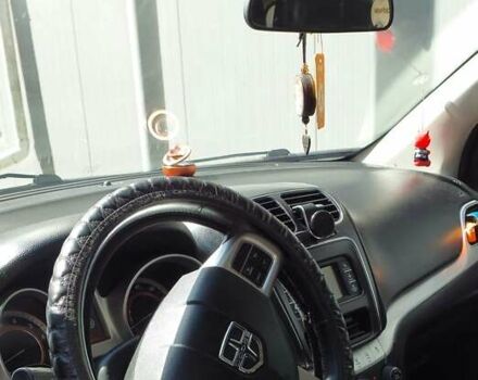 Чорний Додж Джорні, об'ємом двигуна 2.4 л та пробігом 102 тис. км за 12500 $, фото 3 на Automoto.ua
