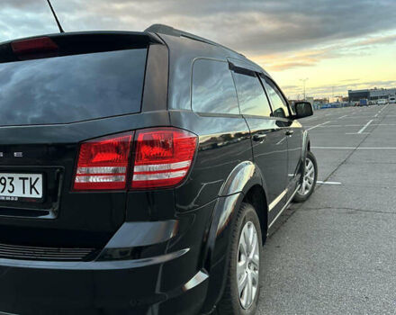 Черный Додж Джорни, объемом двигателя 2.36 л и пробегом 280 тыс. км за 11950 $, фото 10 на Automoto.ua