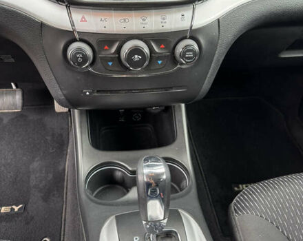 Черный Додж Джорни, объемом двигателя 3.6 л и пробегом 101 тыс. км за 12000 $, фото 6 на Automoto.ua