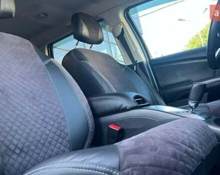 Черный Додж Джорни, объемом двигателя 2.36 л и пробегом 69 тыс. км за 12700 $, фото 10 на Automoto.ua