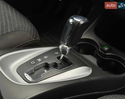 Чорний Додж Джорні, об'ємом двигуна 2.4 л та пробігом 130 тис. км за 11500 $, фото 69 на Automoto.ua