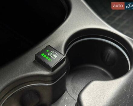 Чорний Додж Джорні, об'ємом двигуна 2.4 л та пробігом 130 тис. км за 11500 $, фото 40 на Automoto.ua