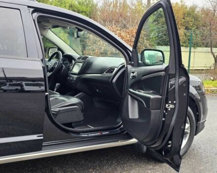 Чорний Додж Джорні, об'ємом двигуна 2.36 л та пробігом 197 тис. км за 14199 $, фото 2 на Automoto.ua