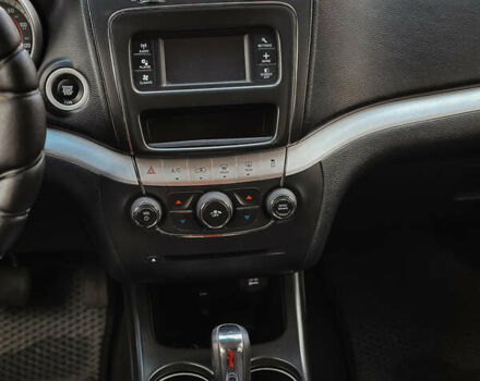 Чорний Додж Джорні, об'ємом двигуна 2.4 л та пробігом 120 тис. км за 11500 $, фото 12 на Automoto.ua