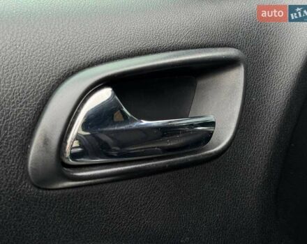 Чорний Додж Джорні, об'ємом двигуна 2.4 л та пробігом 130 тис. км за 11500 $, фото 27 на Automoto.ua