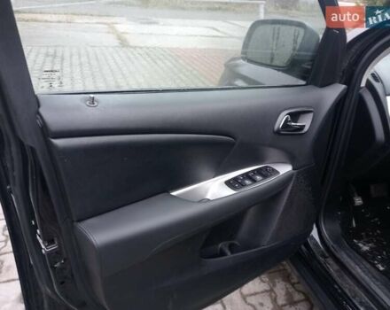 Чорний Додж Джорні, об'ємом двигуна 2.4 л та пробігом 156 тис. км за 9200 $, фото 10 на Automoto.ua