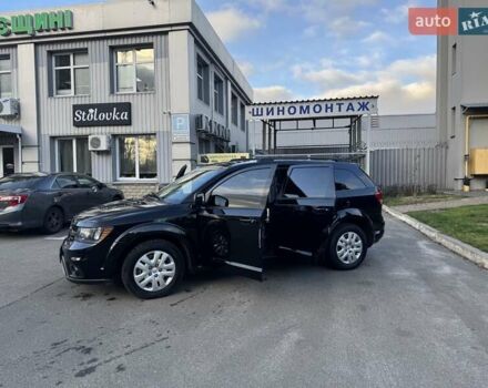 Черный Додж Джорни, объемом двигателя 2.36 л и пробегом 193 тыс. км за 10900 $, фото 16 на Automoto.ua