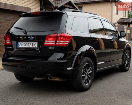 Черный Додж Джорни, объемом двигателя 2.4 л и пробегом 67 тыс. км за 12800 $, фото 5 на Automoto.ua