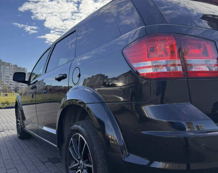 Черный Додж Джорни, объемом двигателя 2.36 л и пробегом 221 тыс. км за 11800 $, фото 11 на Automoto.ua