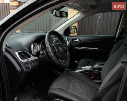 Черный Додж Джорни, объемом двигателя 2.4 л и пробегом 67 тыс. км за 12800 $, фото 24 на Automoto.ua