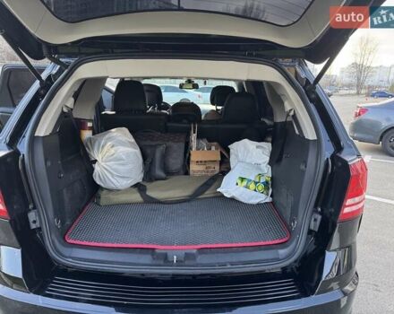 Черный Додж Джорни, объемом двигателя 2.36 л и пробегом 193 тыс. км за 10900 $, фото 13 на Automoto.ua