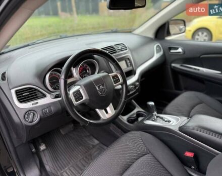 Чорний Додж Джорні, об'ємом двигуна 2.36 л та пробігом 61 тис. км за 13499 $, фото 16 на Automoto.ua