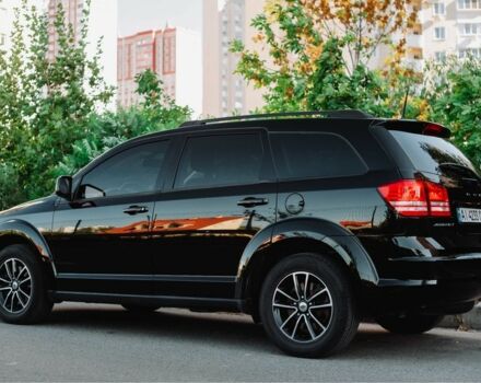 Черный Додж Джорни, объемом двигателя 2.4 л и пробегом 1 тыс. км за 12500 $, фото 5 на Automoto.ua