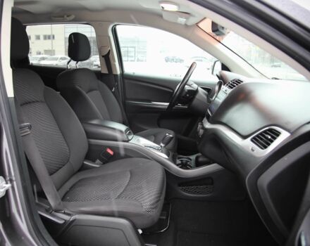 Черный Додж Джорни, объемом двигателя 2.4 л и пробегом 157 тыс. км за 13900 $, фото 9 на Automoto.ua