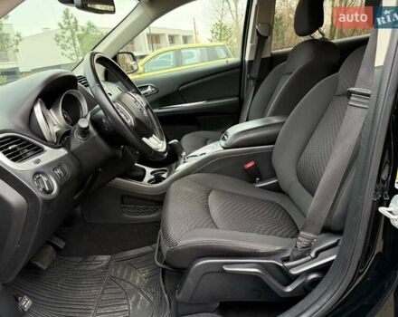 Чорний Додж Джорні, об'ємом двигуна 2.36 л та пробігом 61 тис. км за 13499 $, фото 14 на Automoto.ua