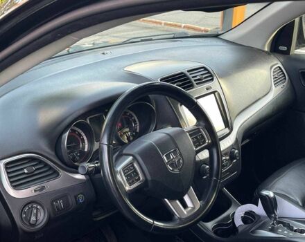 Чорний Додж Джорні, об'ємом двигуна 2.4 л та пробігом 140 тис. км за 13000 $, фото 5 на Automoto.ua