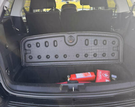 Черный Додж Джорни, объемом двигателя 2.36 л и пробегом 221 тыс. км за 11800 $, фото 13 на Automoto.ua