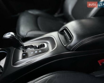 Чорний Додж Джорні, об'ємом двигуна 3.6 л та пробігом 182 тис. км за 10950 $, фото 23 на Automoto.ua