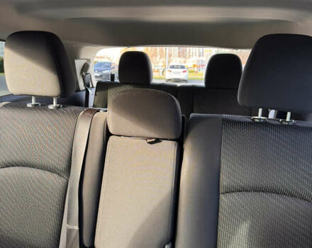 Черный Додж Джорни, объемом двигателя 2.36 л и пробегом 221 тыс. км за 11800 $, фото 14 на Automoto.ua