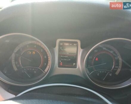 Черный Додж Джорни, объемом двигателя 2.36 л и пробегом 160 тыс. км за 10500 $, фото 4 на Automoto.ua