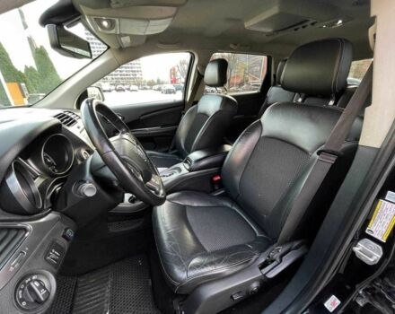 Чорний Додж Джорні, об'ємом двигуна 2.4 л та пробігом 140 тис. км за 13000 $, фото 6 на Automoto.ua