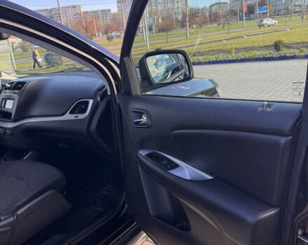 Черный Додж Джорни, объемом двигателя 2.36 л и пробегом 221 тыс. км за 11800 $, фото 19 на Automoto.ua